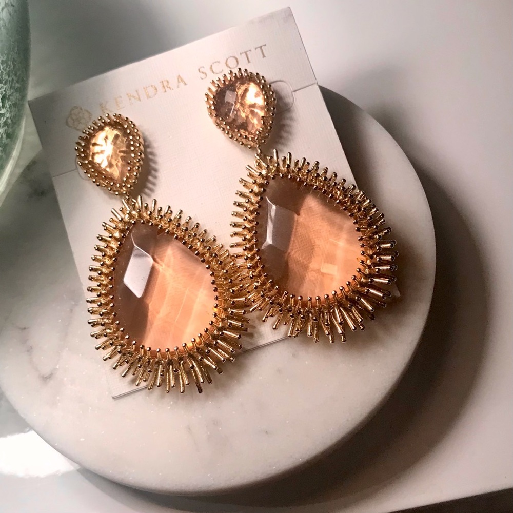 Kendra Scott vintage clear peach Mercer earrings